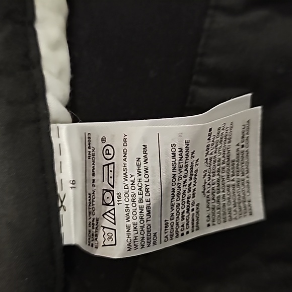 OLD NAVY Everyday Short Mid Rise - Picture 4 of 6